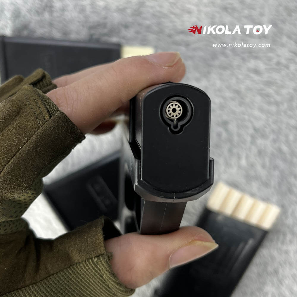 Gun Type Cigarette Lighter With 3 Replaceable Magazine Clips - Image 6