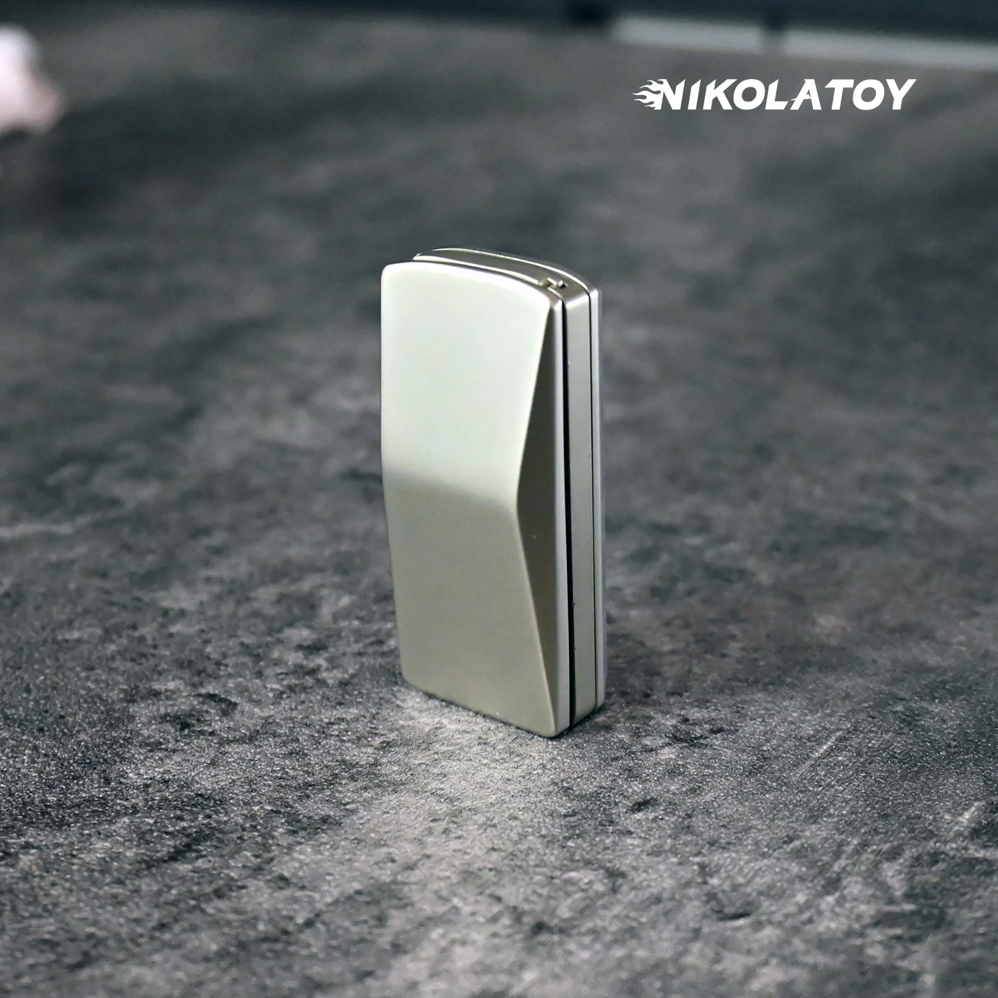EDC Fidget Toys - Tesla